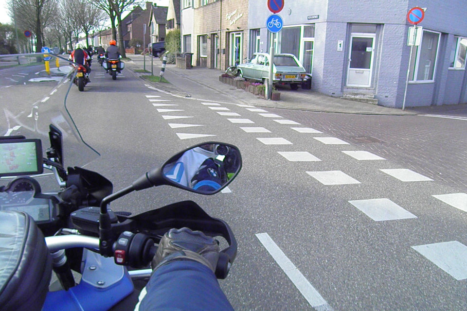 Motorrijbewijspoint Hilversum theorie cursus online